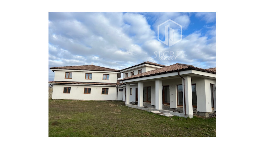 Secretreal, s.r.o. PREDÁ polyfunkčnú stavbu v Dunajskej Lužnej