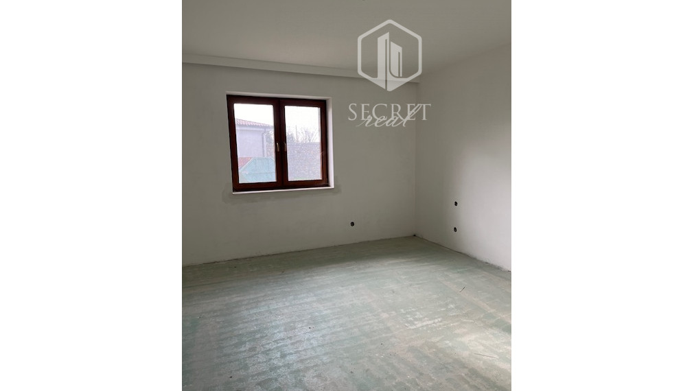 Secretreal, s.r.o. PREDÁ polyfunkčnú stavbu v Dunajskej Lužnej