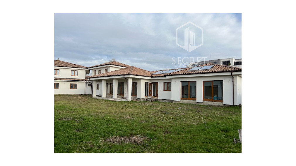 Secretreal, s.r.o. PREDÁ polyfunkčnú stavbu v Dunajskej Lužnej